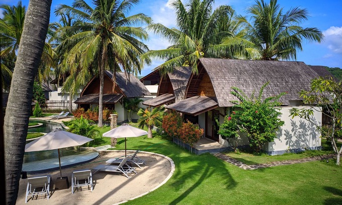 Sekotong Barat Hotel | The Club Villas Lombok