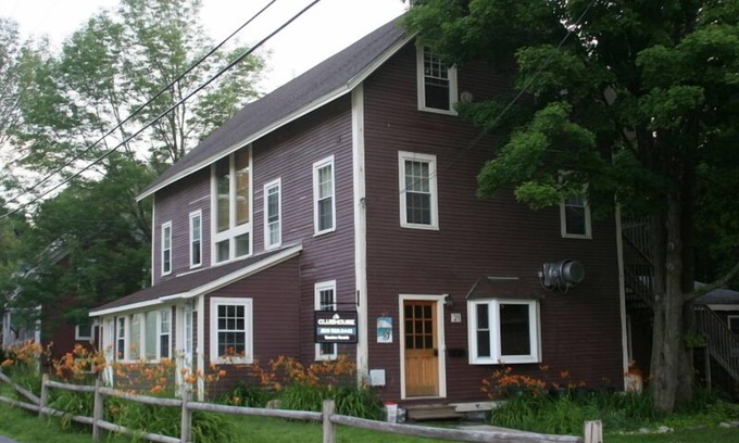 Ludlow Cabin | The Clubhouse -11 BR Downtown, 7 Bath on shuttle