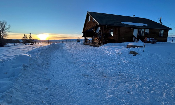 Geneva Cabin | The Cokeville Cabin & Ranch - 100 Acres of Solitude