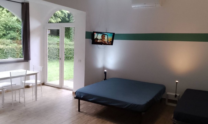 Carciano Apartment | The columns