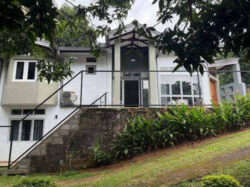 Sirimalwatta House | The Cottage Kandy