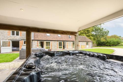 Brent Knoll House | The Cowshed