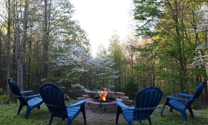 Laurelville Apartment | The Cozy Lookout - a perfect getaway