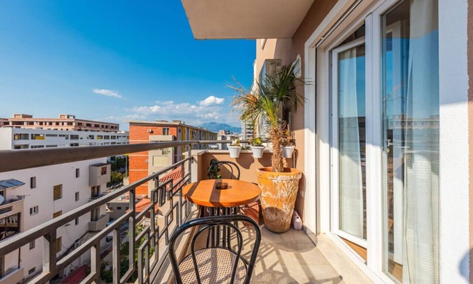 Shkoder Apartment | The "Dekori" Flat by PikHost