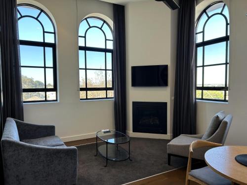 Geelong Apartment | THE DEVLIN APARTMENTS 2 Bedroom Apartment near GMHBA stadium in Geelong - 108