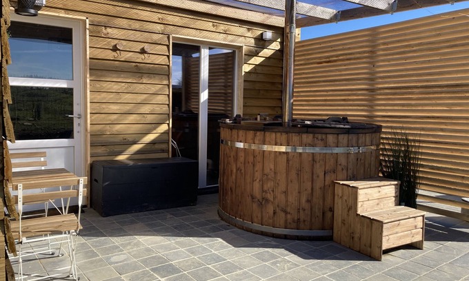 Tronquoy Ski Chalet | The Eddy Lodge, a tiny house with a view of nature and a Nordic bath