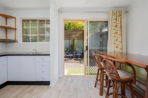 Tighes Hill House | 'The Elizabeth' A Romantic Garden Retreat for Two