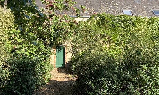 Sille-le-Philippe Apartment | The entire farmhouse apartment (Grand + Petit Appartement combination)