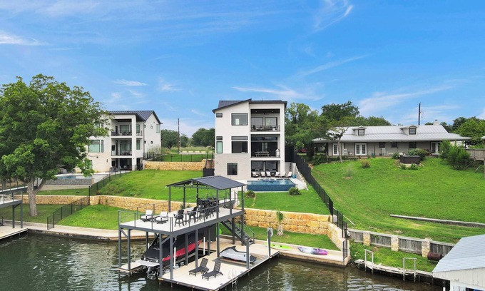 Burnet House | The Escape at 212 | Concierge Services | Promos Available