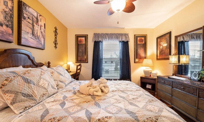 Hoffman Estates House | “The Executive” PRIVATE BEDROOM and Bathroom in our Home with use of the Hot tub