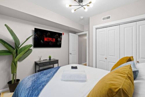 East Parkside Apartment | The Executive - Philly Zoo King Retreat Free Parking