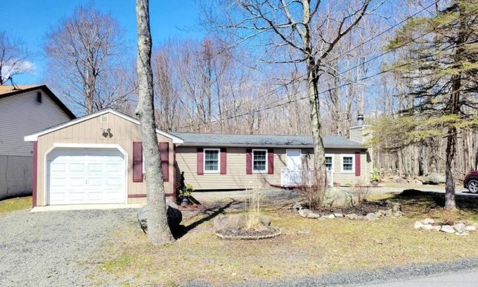 Tobyhanna House | The Family Getaway