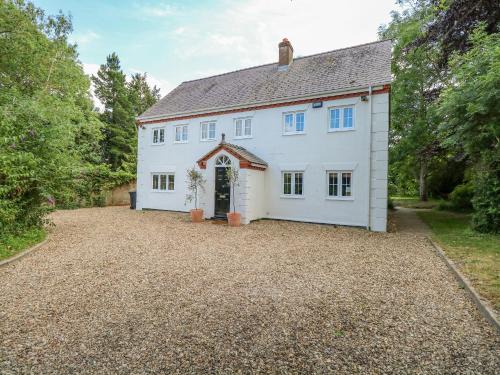 East Dereham House | The Firs
