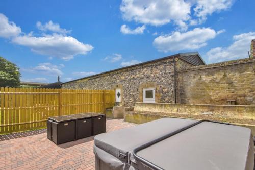 Isle of Thanet House | The Flint Barn at Quex Park Estate