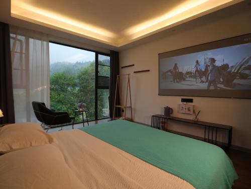 Wulingyuan Apartment | The Flower Garden Inn