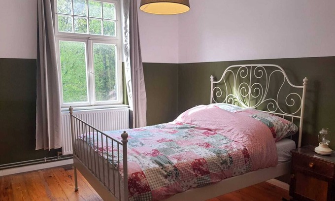 Nauen Apartment | The forester's room in the forester's lodge Nauen