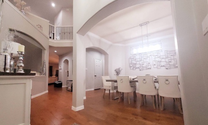 Frisco House | The Frisco Sass