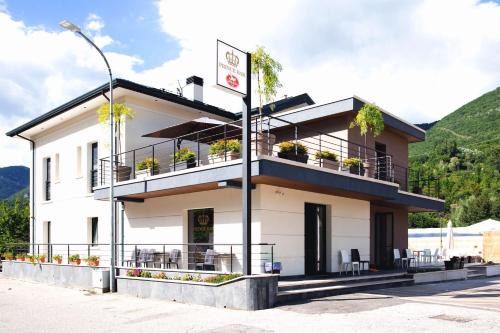 Canistro Inferiore Bed & Breakfast | The Garden