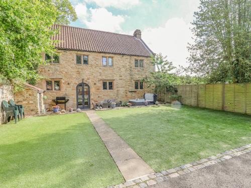 Teversal House | The Gatehouse