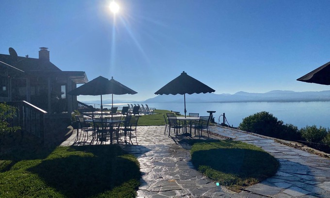North Lakeport House | The Get-Away: Views from ABOVE the Lake!