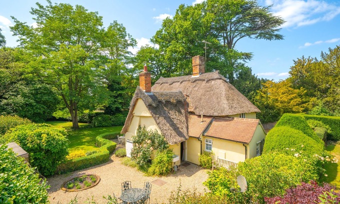 Higham Cottage | The Gildhall, Higham