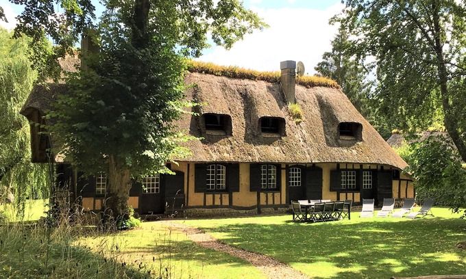 Le Heron Cottage | The Gite de l'Aselle. Authentic Norman cottage between the Seine and Bray