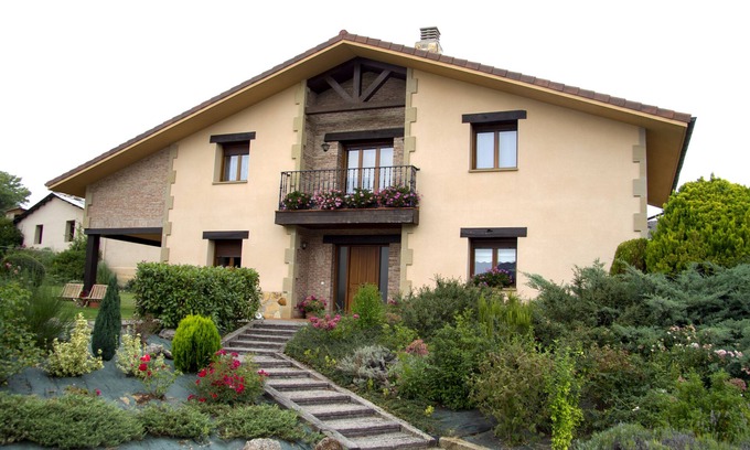 Urturi House | THE GOLF VILLA. HOUSING IN A NATURAL ENVIRONMENT WITH A SPECIAL CHARM.