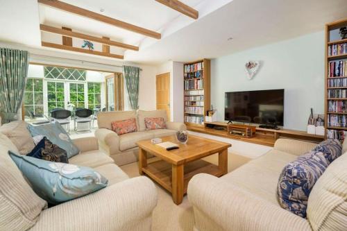 Sudbury House | The Granary at Pannels Ash Farm