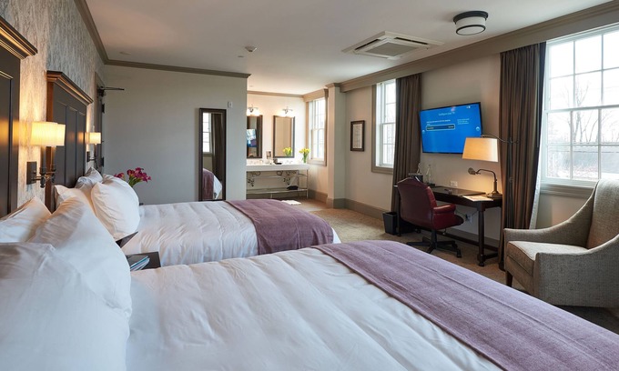 Groton Hotel | The Groton Inn