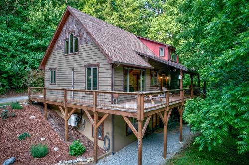 Sugar Grove House | The Guf