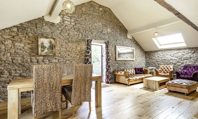 Combs Cottage | The Hayloft