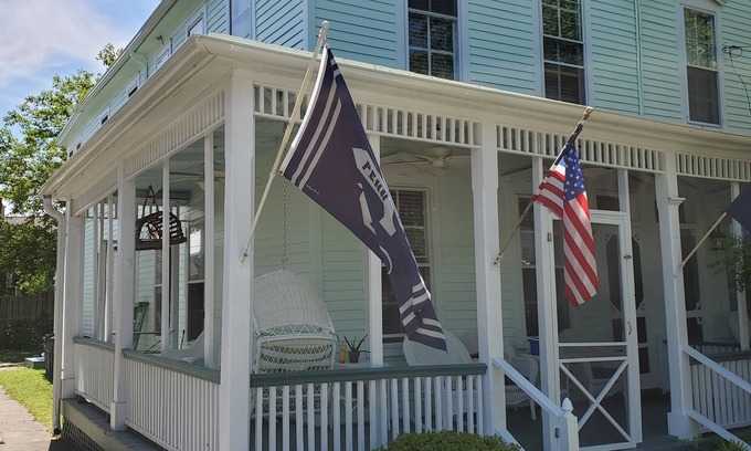 Cape May Condo | The Heart of Cape May on Historic Windsor Ave, 2 Blocks to Beach & Shopping!