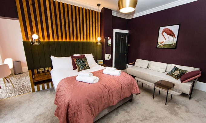 Askrigg Apartment | The Herriot Suite at Skeldale House