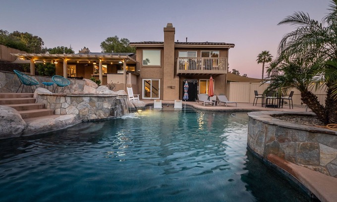 Kit Carson House | The Hidden Retreat- Pool Slide/Game Room/Mini Golf/Pool & Hot Tub