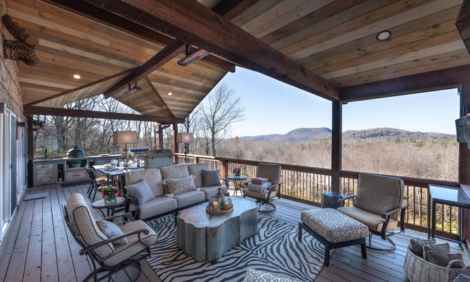 Highlands House | The High House - an amazing 5 STAR LUXE mountain retreat in Highlands/Cashiers