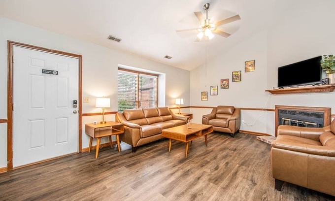 Fayetteville Apartment | The Homeplace Abode S