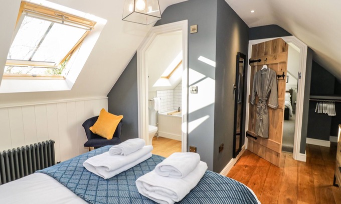 City Centre Cottage | The Hyde