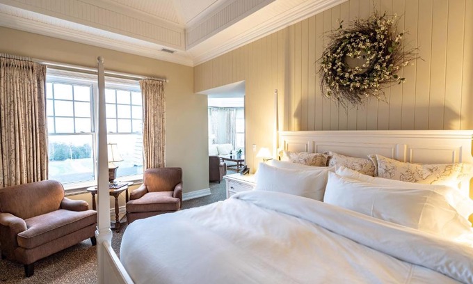 Kemble Hotel | The Inn at Cobble Beach