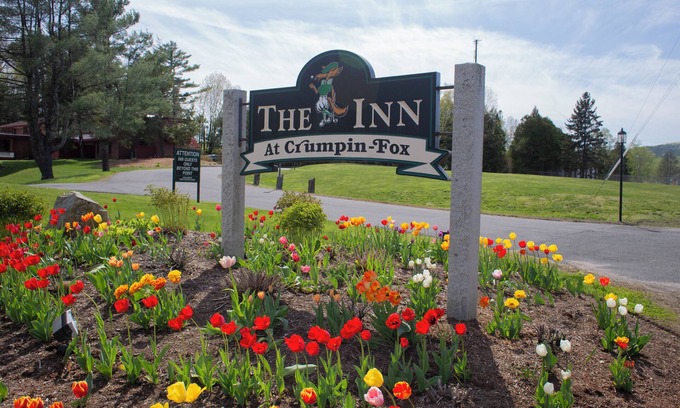 Bernardston Hotel | The Inn At Crumpin Fox