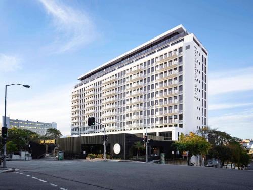 Spring Hill Hotel | The Johnson Brisbane - Art Series