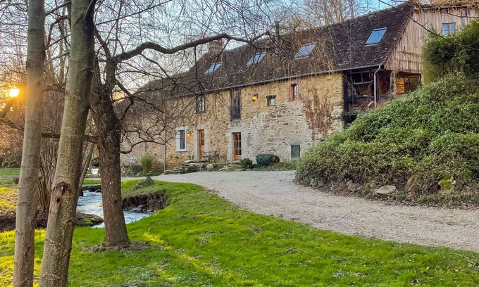 Vareilles House | The Lajarlaud Mill - Nature & Charm Along the Water's Edge