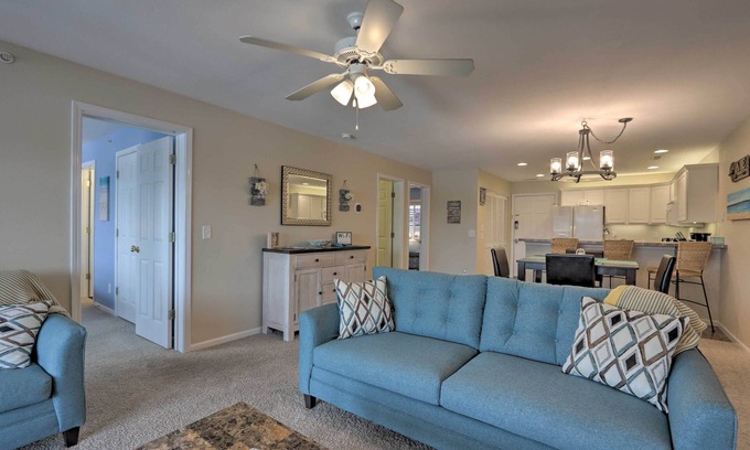 Camdenton Condo | 'The Lake Escape’ w/Balcony & Pool Access!