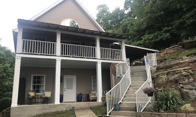 Celina House | The Lake View Escape at Dale Hollow Lake