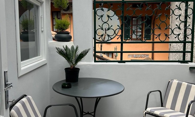Brienno Apartment | "The Lamps of Brienno."