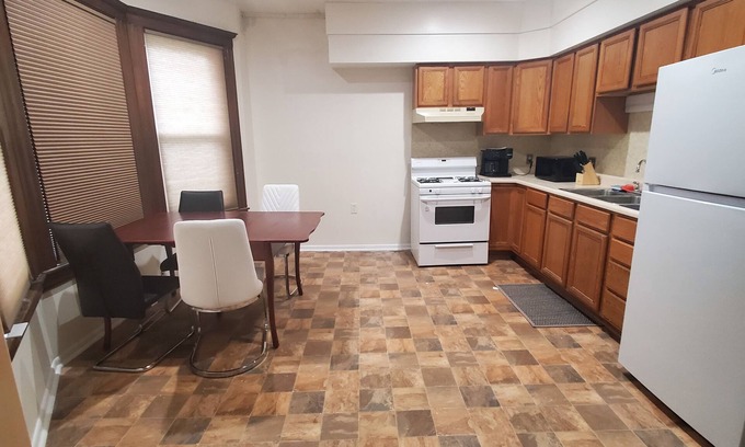 Auburn Apartment | The landing on Easterly