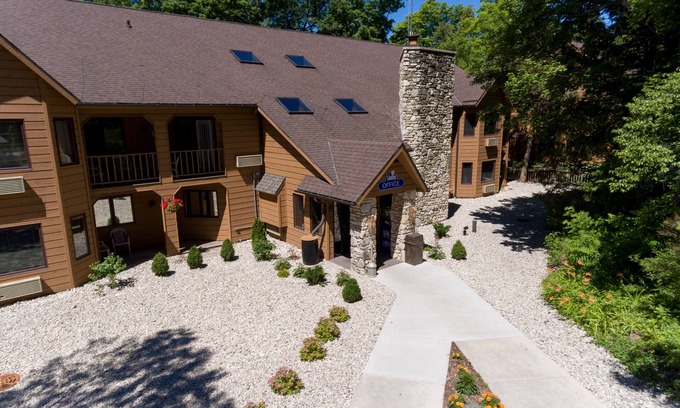 Egg Harbor Hotel | The Landing Resort