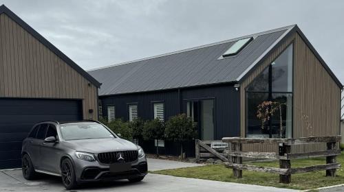 Lake Tekapo House | The Landsborough Tekapo