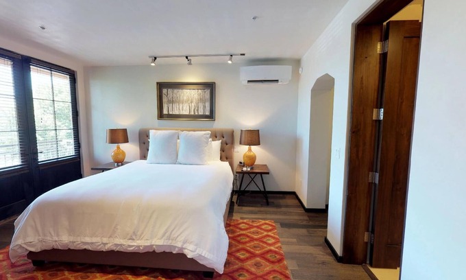 Downtown Santa Fe Condo | The Lincoln 303, 1 Bed/1 Bath, Luxury Apartment with Kitchenette