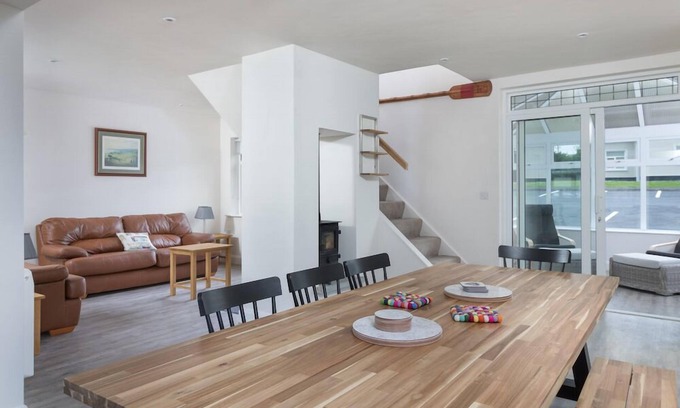 Lahinch House | The Links 14, Family Holiday Home 500M walk to the Beach