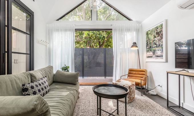Prahran Apartment | The Little Sage A Lodge style Urban Retreat
